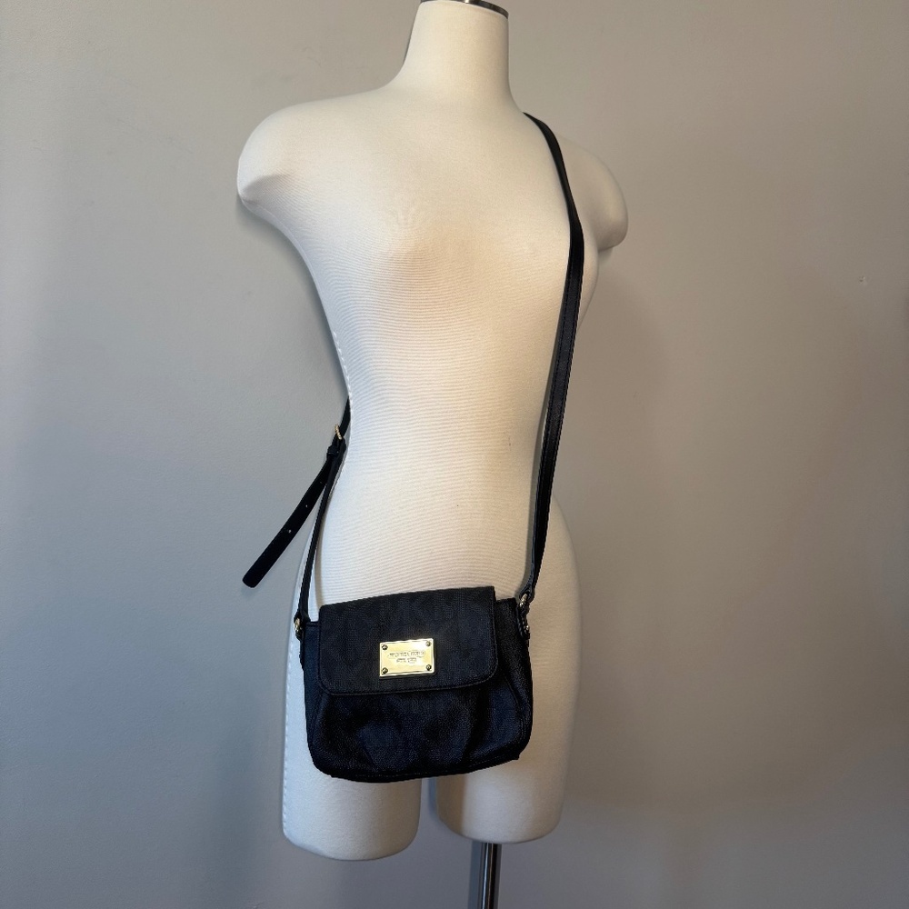 Michael Kors Black Crossbody Bag - Picture 1 of 9